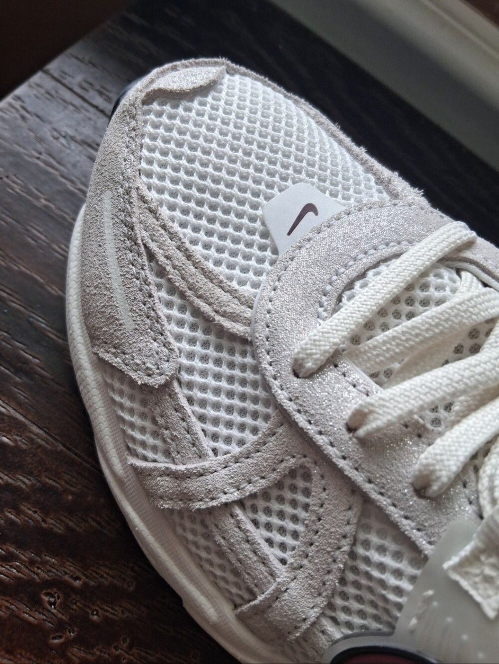 New Nike Y2K Run SE Women's Shoes White/ Black/ Team Red Sneakers - Size 9.5 - Picture 7 of 12